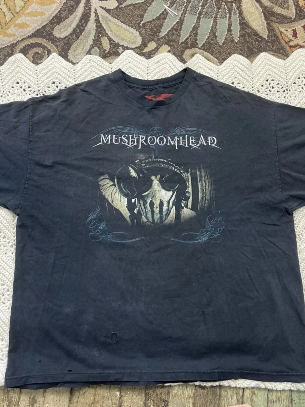 Control this shirt